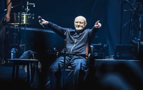 Genesis' Mike Rutherford shares update on Phil Collins' health.